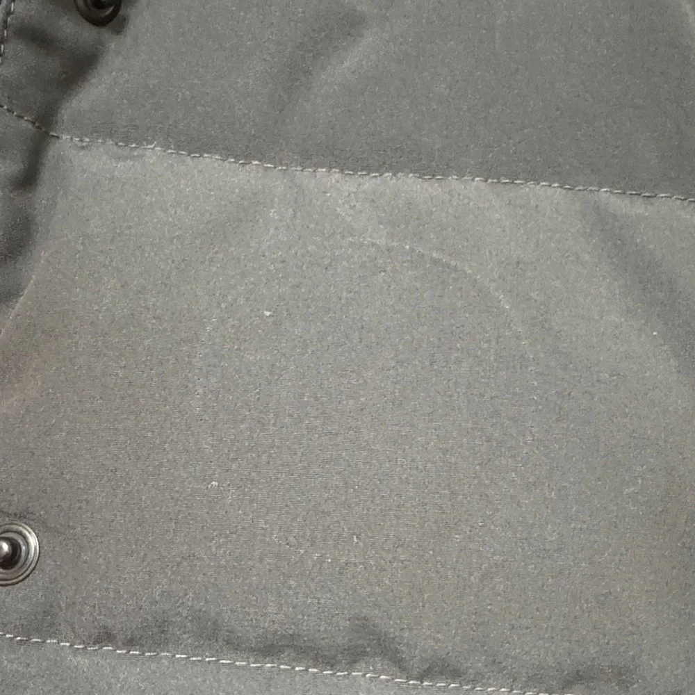 Canada Goose grey Puffer Vest - Picture 6 of 15